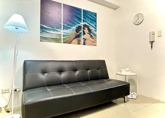 Appartement New Oasis Staycation Shore 1 Manille