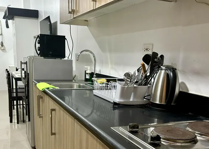 Appartement New Oasis Staycation Shore 1 Manille