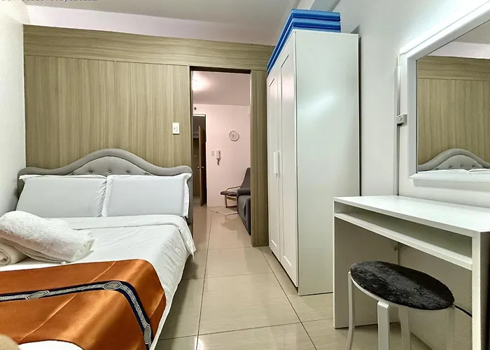 New Oasis Staycation Shore 1 * Manille
